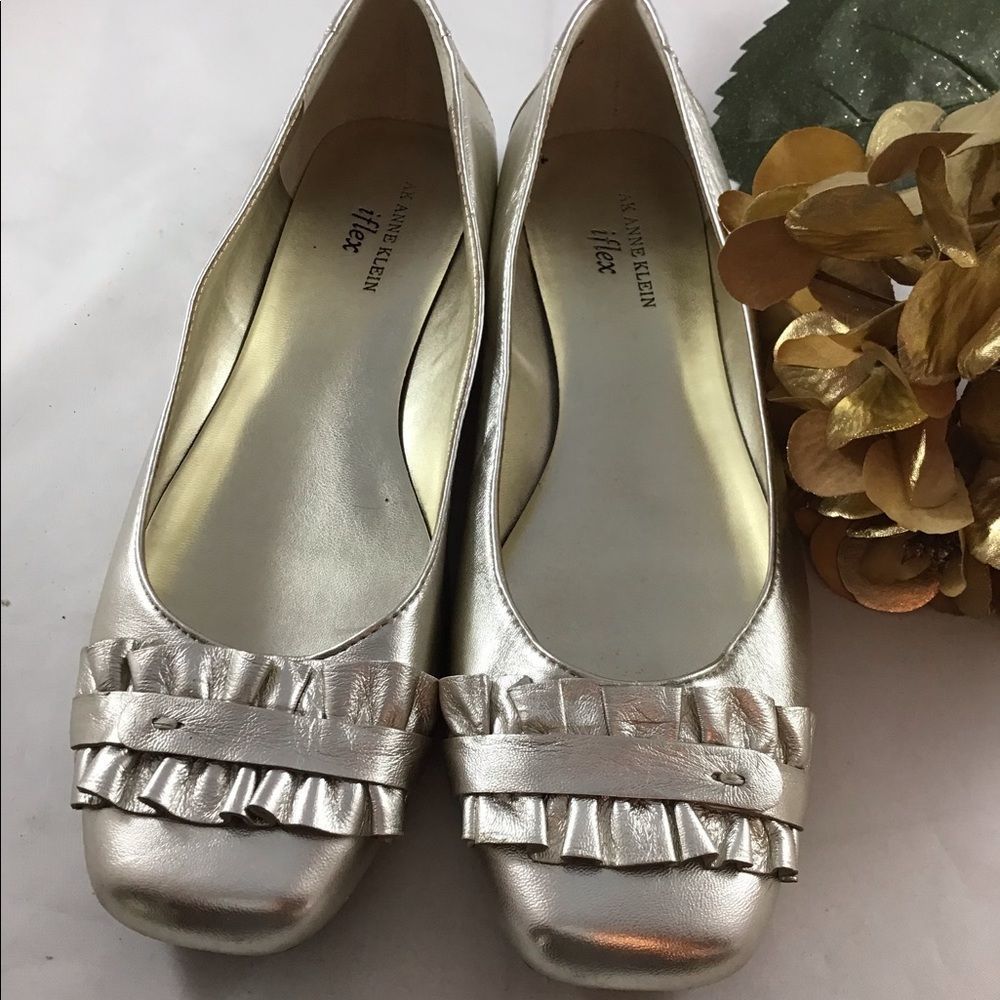 Anne Klein flex pewter flat shoe size 10.